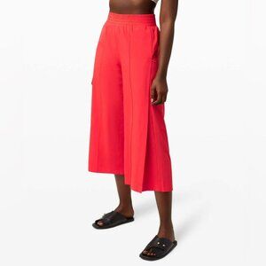 Lululemon Red Wanderer Culottes, size 4